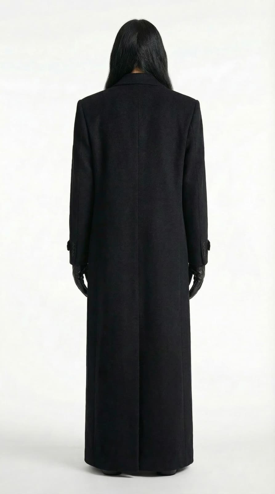 AUREM Collection 26 — editorial look 3